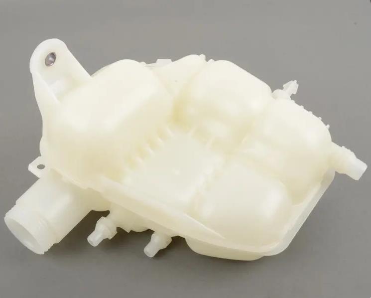 17137617362 SU DEPOSU F40 ORJ�NAL BMW